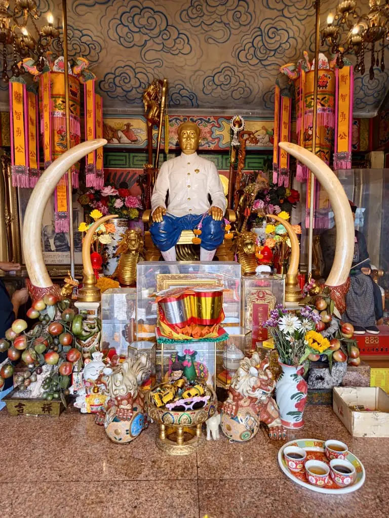 二哥丰神坛